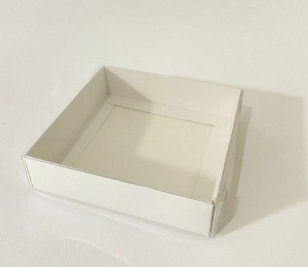 علب 12.12.3cm لون ابيض